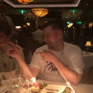 Meet your Posher, Steve